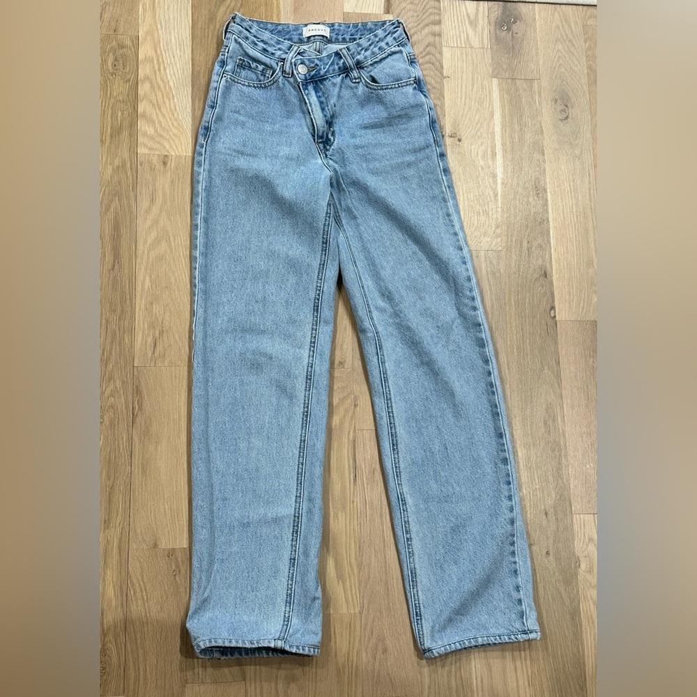 PacSun 90s Boyfriend Asymetrical Classic Blue Denim Jeans